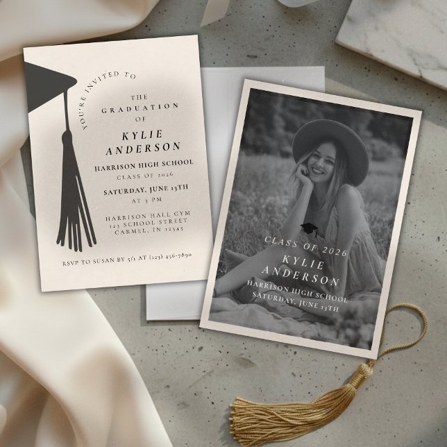 Black Tassel Senior Photo High School Graduation  Einladung (Black Tassel Senior Photo High School Graduation Invitation)