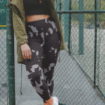 Black Urban Gray Camouflage Camouflage Muster Mili Leggings<br><div class="desc">Dieses Design wurde durch digitale Kunst erstellt und kann personalisiert werden, indem Sie auf den Knopf Anpassen klicken und die Farbe ändern, einen Namen, Initialen oder Ihre Lieblingssprache hinzufügen. Kontaktieren Sie mich unter colorflowcreations@gmail.com , wenn Sie dieses Design für ein anderes Produkt haben möchten. Kaufen Sie meine originale abstrakte Acrylmalerei...</div>