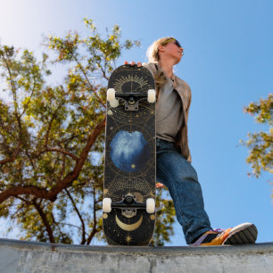 Black Velvet Gold Celestial Astrologie Skateboard