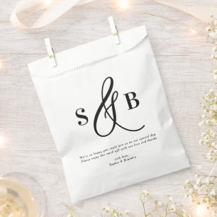 Black Whimsical Calligraphy Wedgram Geschenktütchen