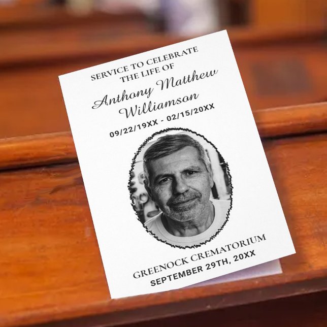 Black & White Bi-fold Custom Foto Funeral Program Flyer (Von Creator hochgeladen)
