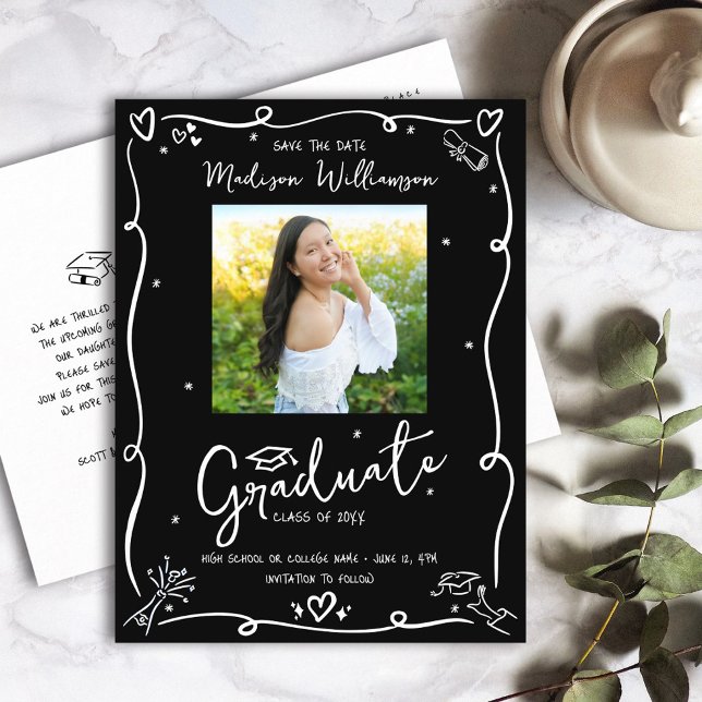 Black White Doodles Save the Date Graduation Photo Einladungspostkarte (Von Creator hochgeladen)