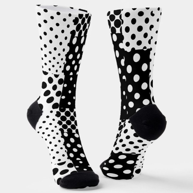 Black White Fashion Polka Dots Style Design  Socken (Von Creator hochgeladen)
