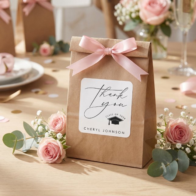 Black White Graduation Cap Thank You Quadratischer Aufkleber (Von Creator hochgeladen)