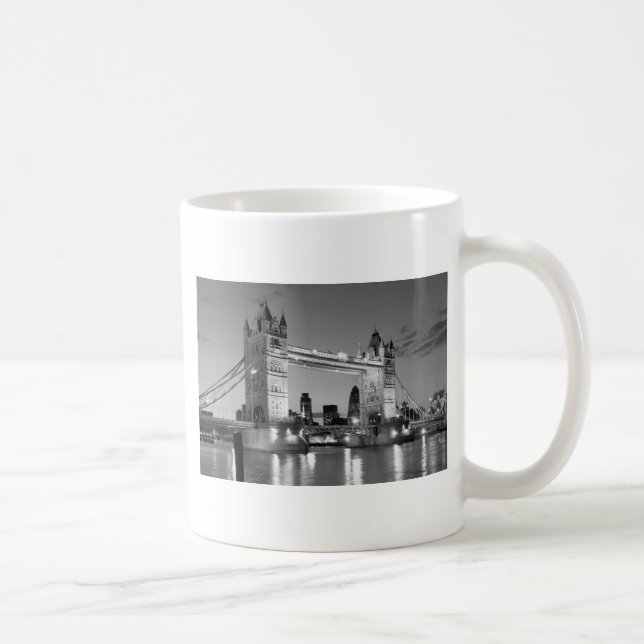 Black White London Tower Bridge Kaffeetasse (Rechts)