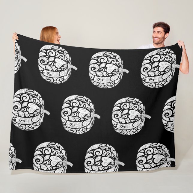 Black & White Paisley Pumpkin Fleece Blanket (Beispiel)