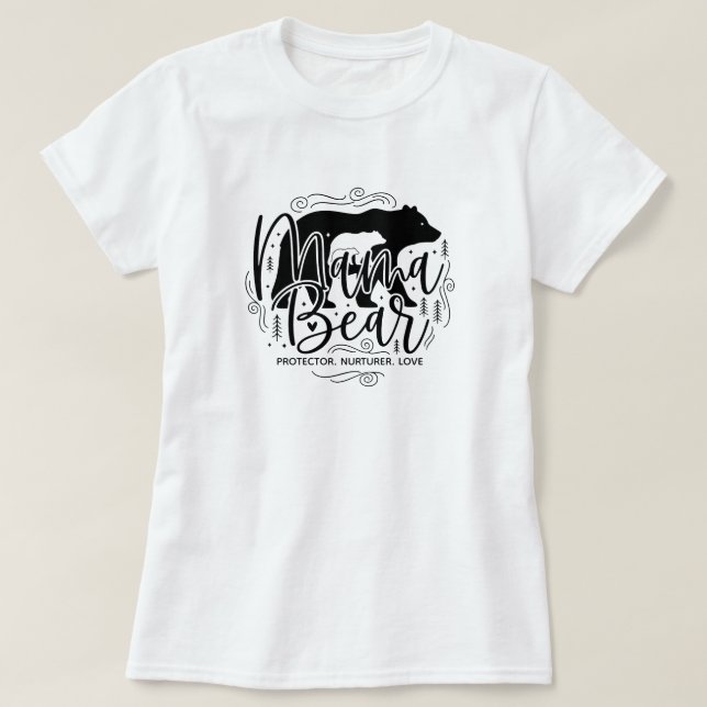 Black & White Script Mama Bear Protector Art T-Shirt (Design vorne)