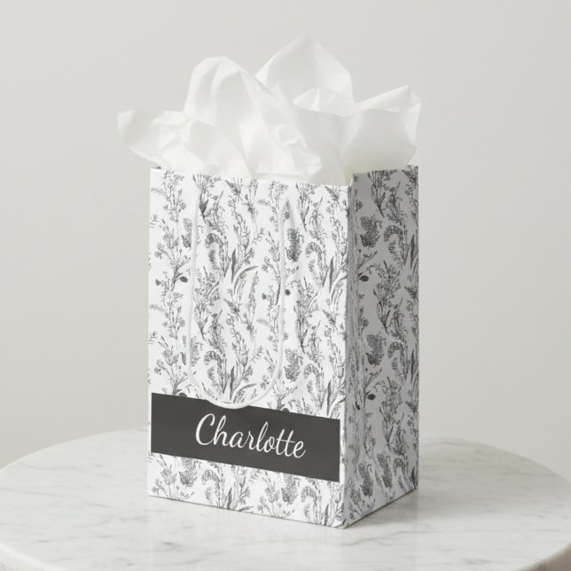 Black White Toile Floral Custom Name Mittlere Geschenktüte (black and white toile floral custom name gift bag with elegant chic pattern)