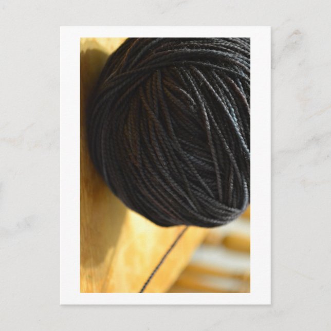 Black Yarn Postkarte (Vorderseite)