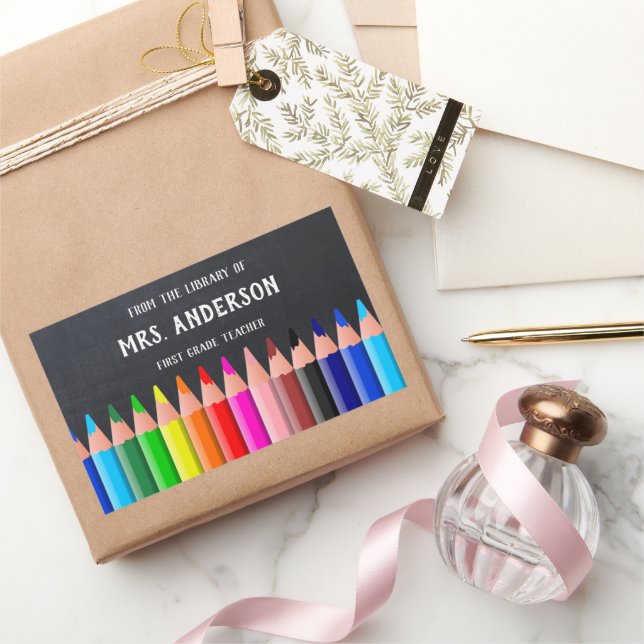 Blackboard Colored Pencils Lehrerbibliothek Rechteckiger Aufkleber (Schenken)