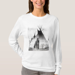 Blackfoot tapferes, nahe Calgary, Alberta, 1889 T-Shirt