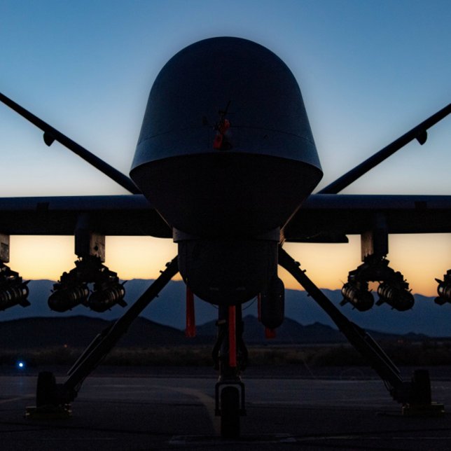 BLACKHAWK T-Shirt (Von Creator hochgeladen)