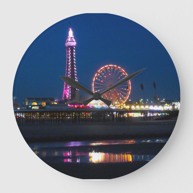 Blackpool Beach Lights in der Nacht Große Wanduhr (Vorderseite)