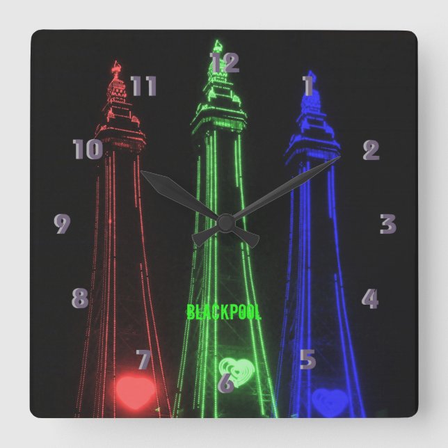 Blackpool Beautiful Tower Lights, Red, Green Quadratische Wanduhr (Vorderseite)