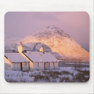 Blackrock Hütte, Glencoe, Highlands, Schottland 2 Mousepad