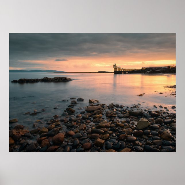 Blackrock Sonnenuntergang am Strand von Salthill i Poster (Vorne)