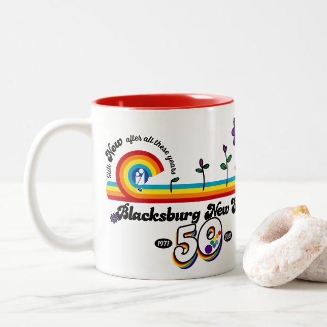 Blacksburg New School feiert 50. Tasse (Mit Donut)