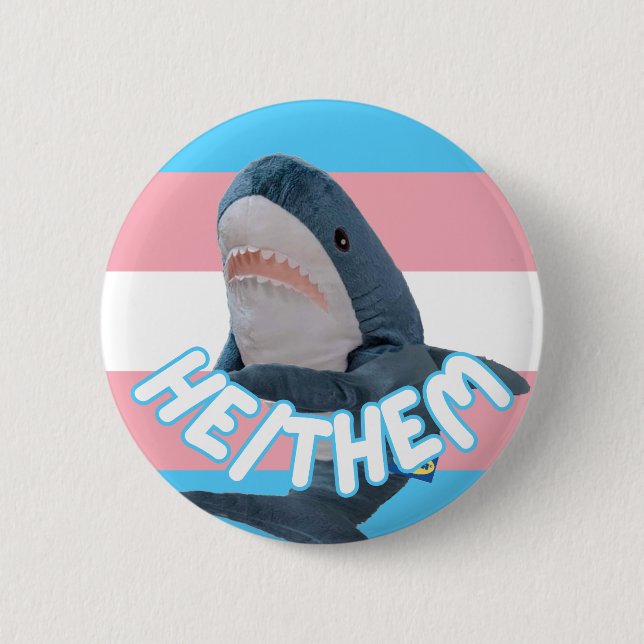 Blahaj Trans He/Him pronoun Button (Vorderseite)