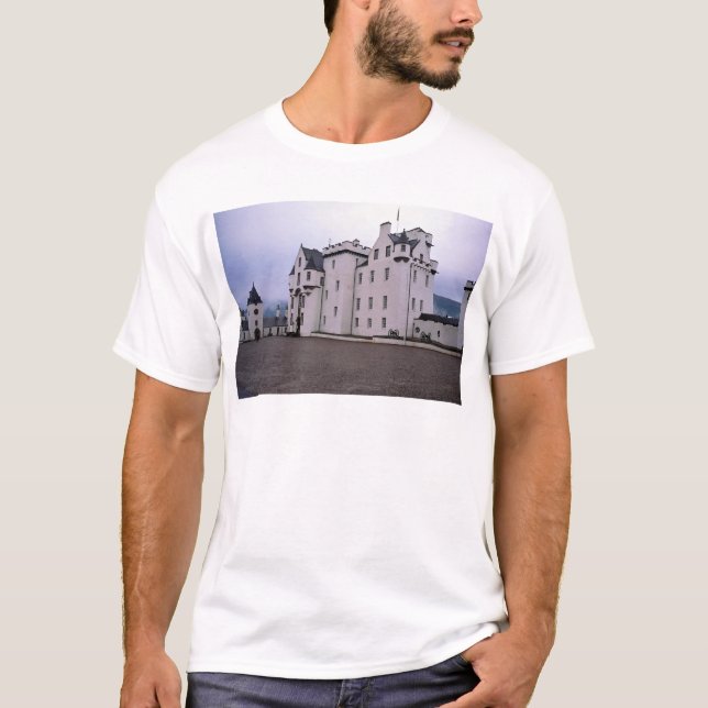 Blair-Schloss, Blair Atholl, Schottland T-Shirt (Vorderseite)