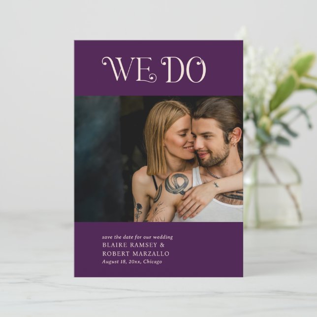 Blaire Lila Moderne Hochzeit Save The Date (Stehend Vorderseite)