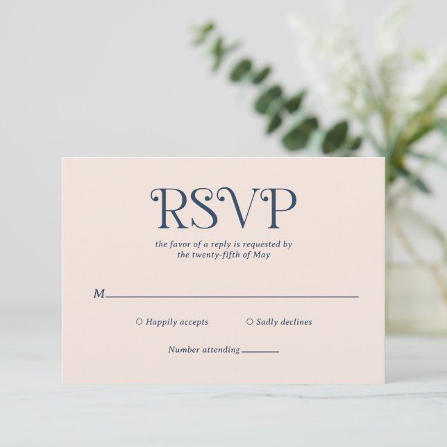 Blaire Navy Blue Modern Wedding RSVP Karte (Stehend Vorderseite)