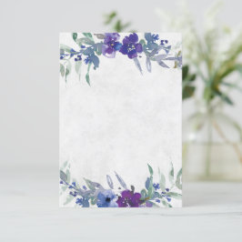 Blank Budget Lila und blau Blumen Hochzeit Einladung