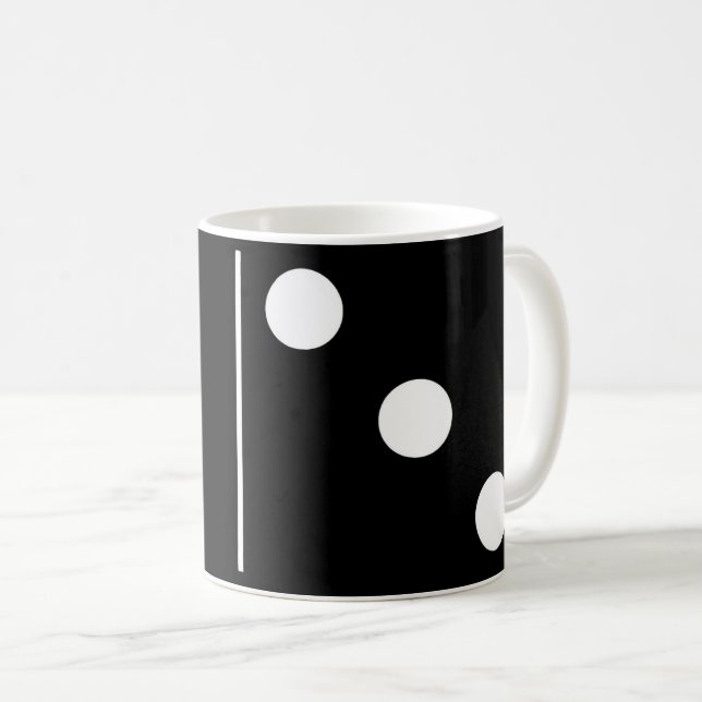 Blank Three Black Domino Tasse (VorderseiteRechts)