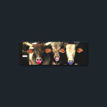 Blase Gum blasen Rodeo Bull Cows Western Pop Art Leinwanddruck<br><div class="desc">Blubble Gum blasen Rodeo Bull Kühe Western Pop Kunst digitales Gemälde von Künstler Rick Kurz genannt The Three Amigos von drei Bullen Kühen entspannen nach einer rauen Nacht auf der Rodeo.</div>