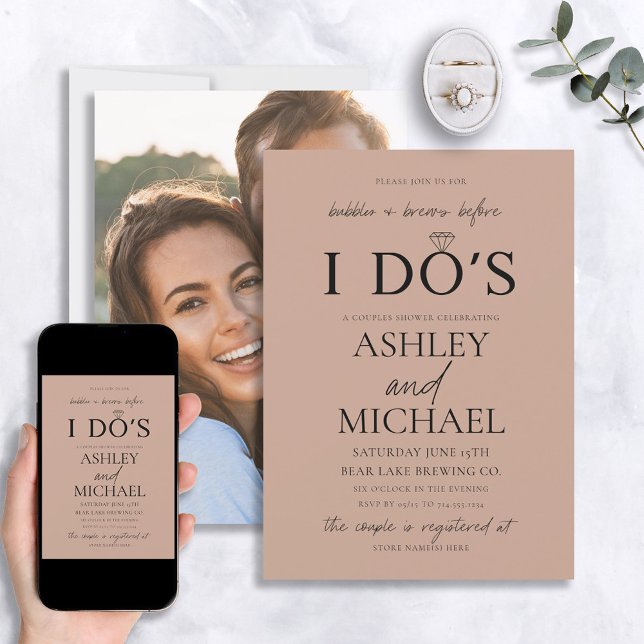 Blasen & Brews Blush Einfaches Script Foto Dusche Einladung (Von Creator hochgeladen)