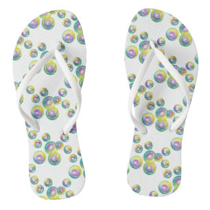 Blasen von Iridescent Rainbow Soap Bubbles Flip Flops