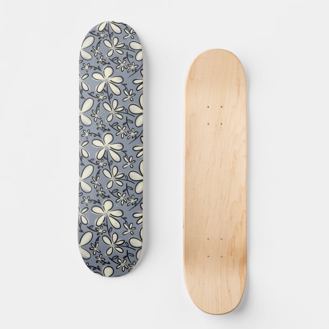 Bläsergraue und cremige Blume Skateboard (Vorderseite)