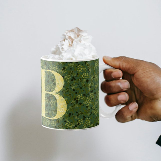 Bläsernes Elegantes Monogramm B grün mit einer Phr Kaffeetasse (Von Creator hochgeladen)
