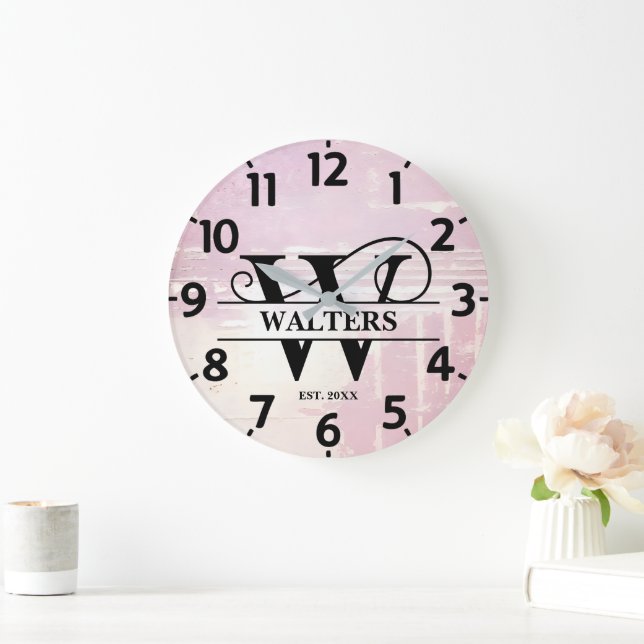 Blasses Lavendel abgenutztes W Monogramm Große Wanduhr (Zuhause)