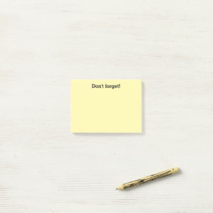 Blassgelbe Post-it-Notizen Individuelle Bürozube Post-it Klebezettel