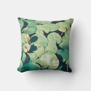 Blassgrüne Pflanze Kissen Kissen Kissen Kissen Kis