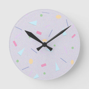 Blaßlila 80er Jahre Geometrischer Druck Wanduhr