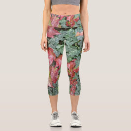 Blätter aus Efeu in Rot im Herbst Capri Leggings