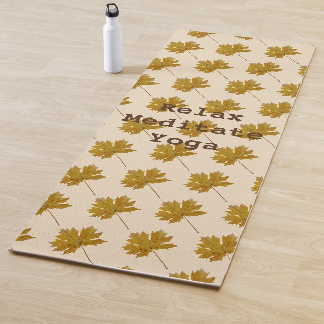 Blätter braunes Aquarellmuster entspannen meditier Yogamatte (Beispiel)