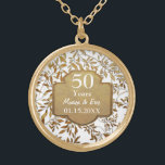 Blätter des 50. Geburtstages von Gold Vergoldete Kette<br><div class="desc">Schönes 50. Goldenes Hochzeitsszenario auf pastellfarbenem Aqua-Hintergrund mit einem Overlay aus goldenen Blätter. Passend zu goldenem Banner und benutzerdefinierten Textbereichen, die für Sie personalisiert werden können. Sie können den Hintergrund in Weiß oder eine andere Farbe ändern, indem Sie auf den Link Anpassen klicken. Dieses Design ist auf anderen Artikeln in...</div>