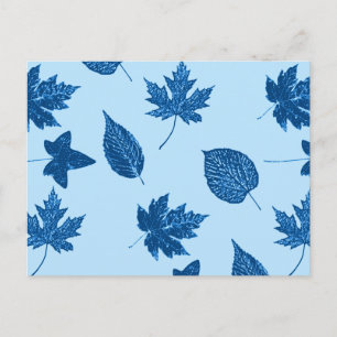 Blätter im Herbst - Indigo und blass Postkarte