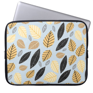 Blätter im Herbst: Nahtloser blauer Hintergrund Laptopschutzhülle