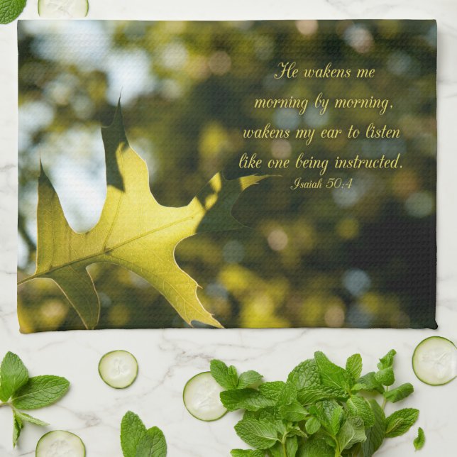 Blätter im Morgensonnenlicht Vers von Isaiah Geschirrtuch (Gefaltet)