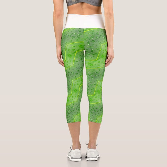Blätter mit Wasserfallmuster Capri Leggings (Rückseite)