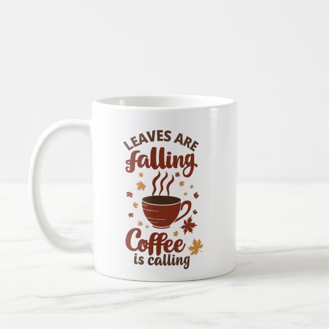 Blätter sinkender Kaffee im Herbst Kaffeetasse (Links)