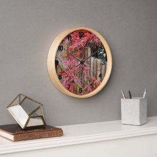Blätter und Bambus von Red Japanese Maple Uhr