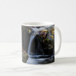 Blätter und Wasserfälle Kaffee Tasse