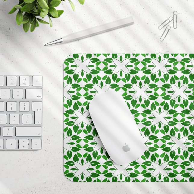 Blattmuster, Muster aus Blättern, grüne Blätter Mousepad (Von Creator hochgeladen)