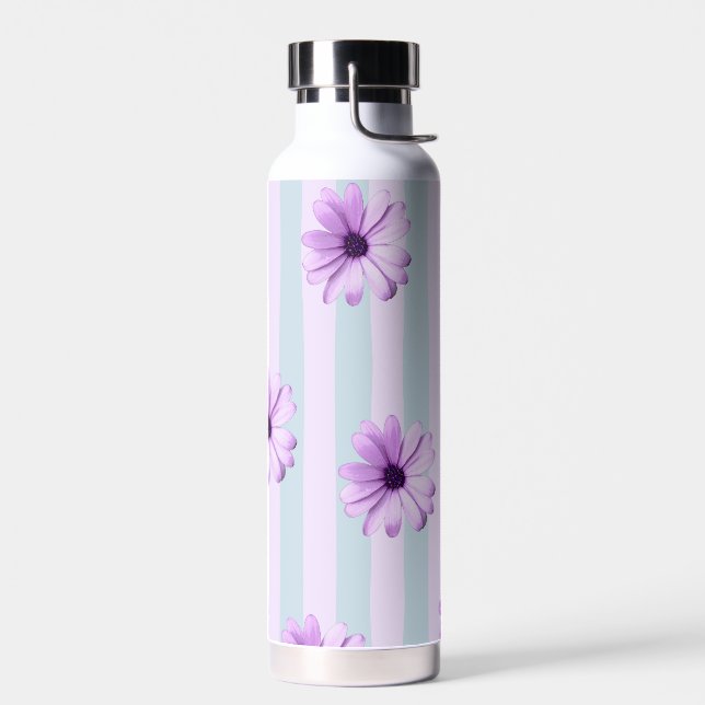 blau-gestreiftes Gänseblümchenmuster mit lila Trinkflasche (Links)