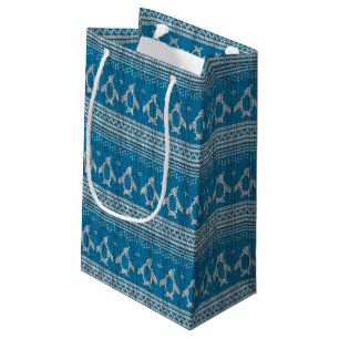Blau gestrickter Hintergrund Kleine Geschenktüte