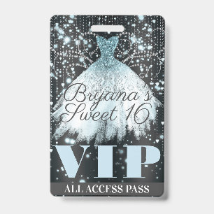 Blau Grau Glitzerkleid Sweet 16 VIP Pass Ausweis